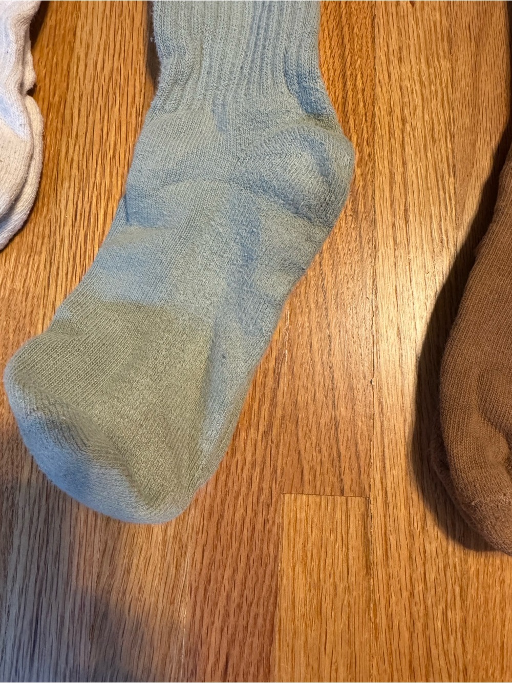 Mate the Label three pair of socks - Picture 3 of 4
